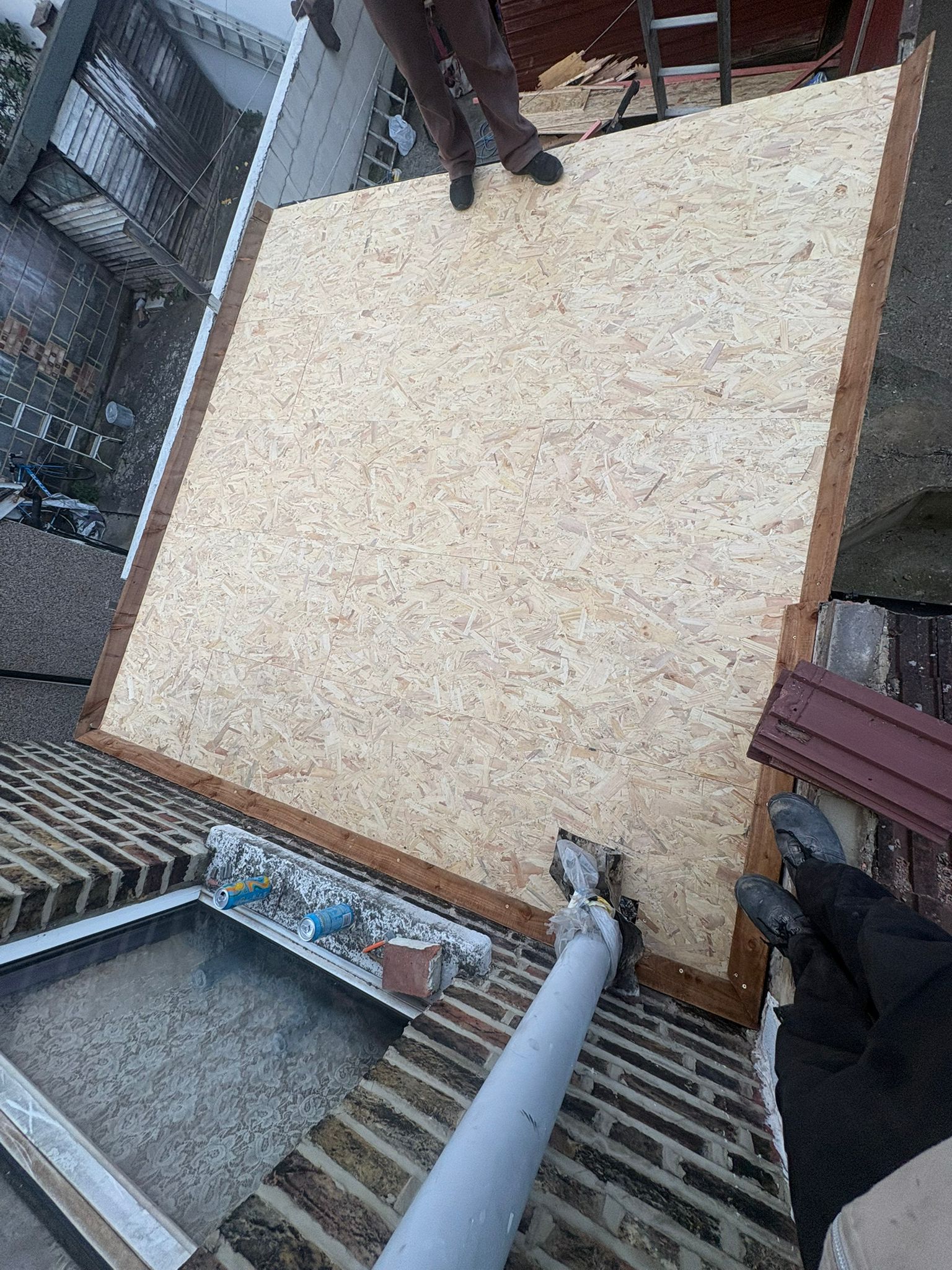 OSB board decking preparation for flat roof